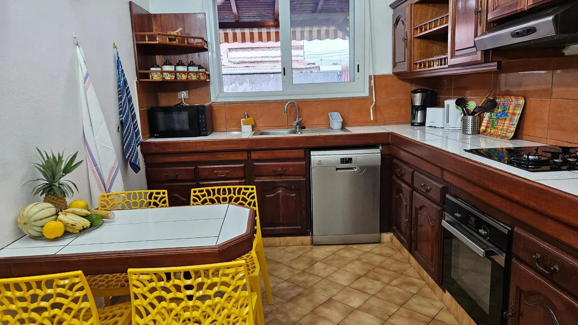 Tatil Evi Maison La Casa Creole, Spa, Emplacement Central Les Abymes