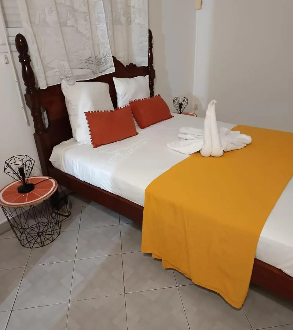 Maison La Casa Creole, Spa, Emplacement Central Les Abymes